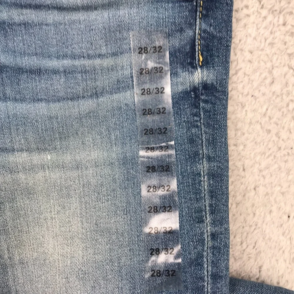American Eagle Jeans Mens 28x32 Low Skinny AirFlex Stretch Stone Wash NEW NWT